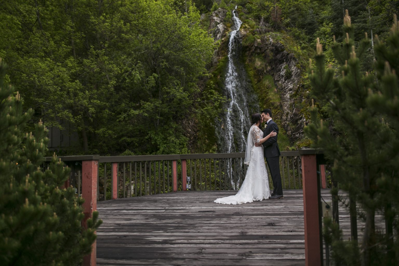 elopement and intimate wedding venue in utah - log haven, Faces Photography